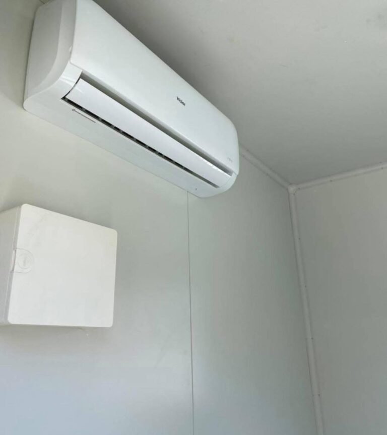 10ft Modified Shipping Container Office with Air Conditioning – White - Image 2
